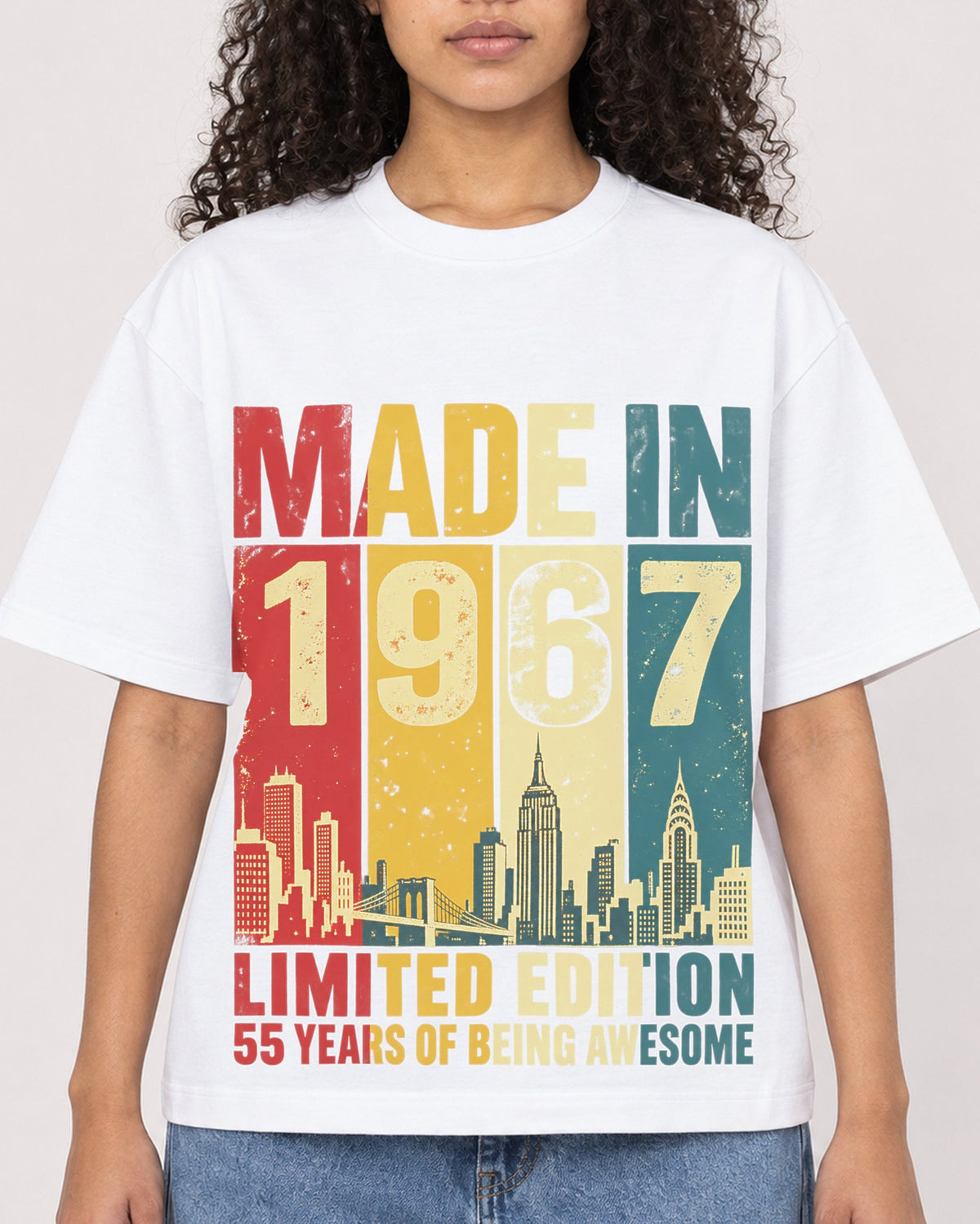 Mockup Boxy Heavyweight Tee White female close-up 10