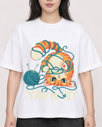 Mockup Boxy Heavyweight Tee White female close-up 13