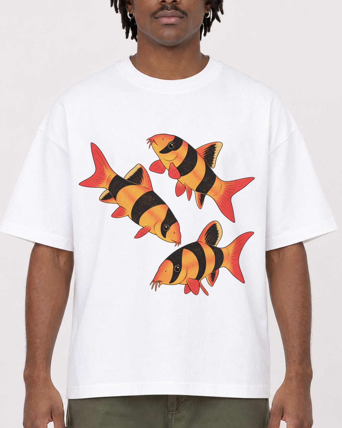 Mockup Boxy Heavyweight Tee White male close-up 04