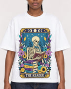 Mockup Boxy Heavyweight Tee White female close-up 44