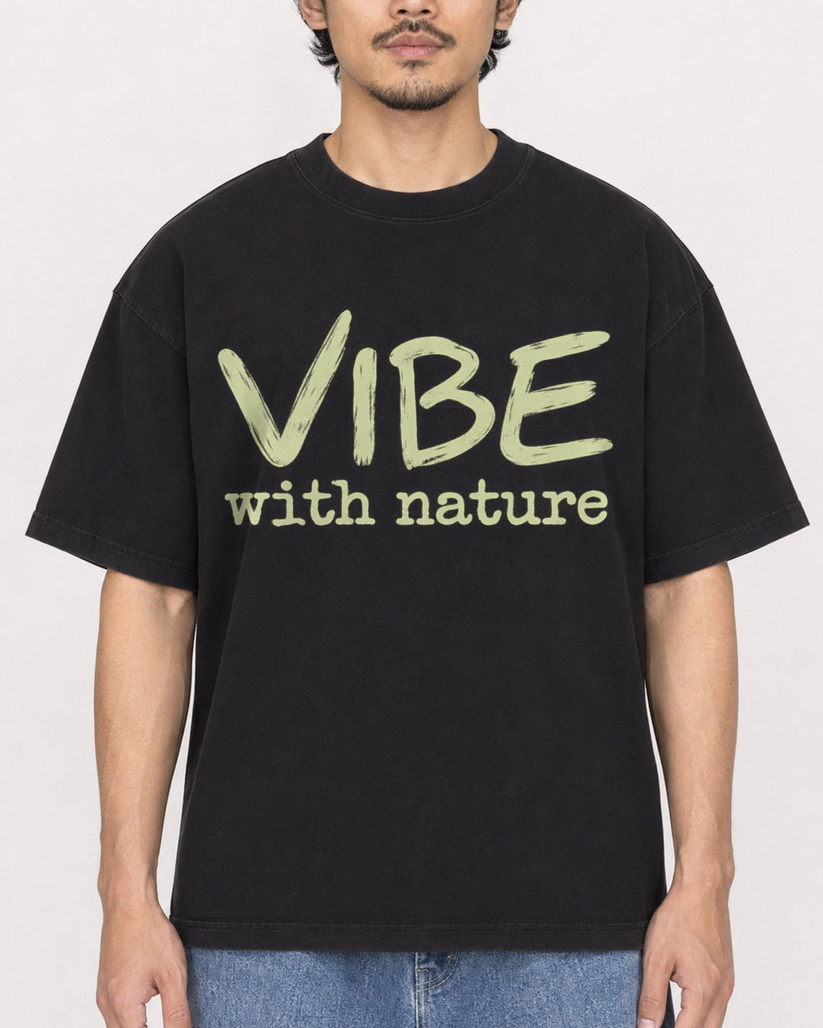 Mockup Boxy Heavyweight Tee Black male close-up 02