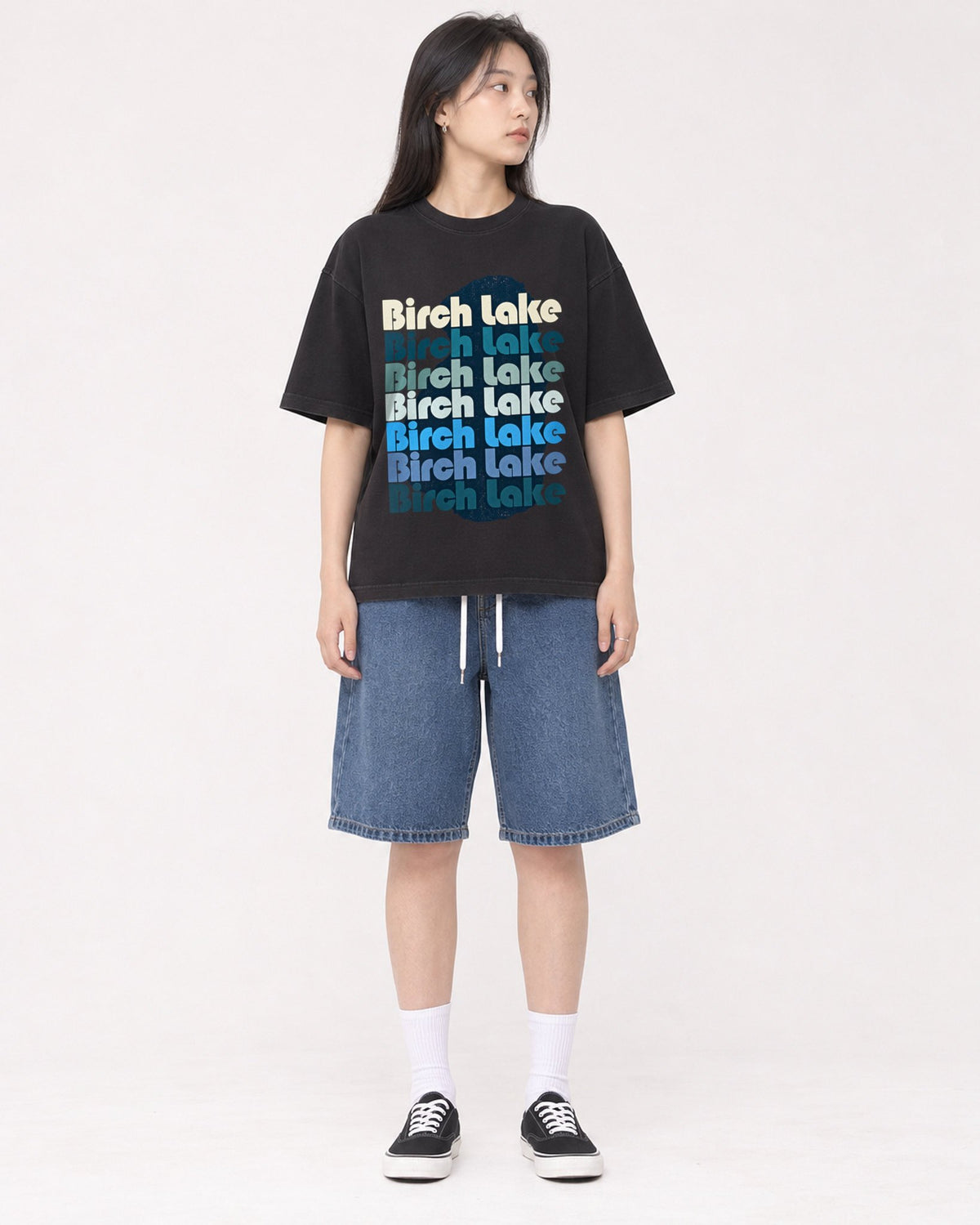 Mockup Boxy Heavyweight Tee Black female full-body 01