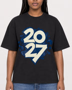Mockup Boxy Heavyweight Tee Black female close-up 04