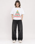 Mockup Boxy Heavyweight Tee White female full-body 33