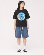Mockup Boxy Heavyweight Tee Black female full-body 01