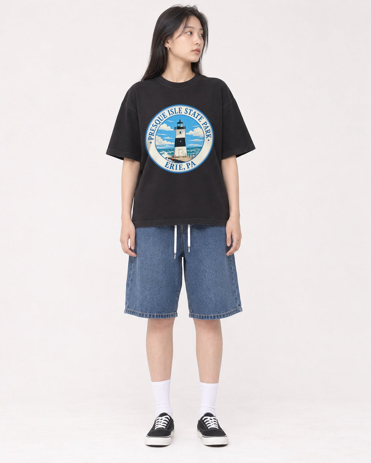 Mockup Boxy Heavyweight Tee Black female full-body 01
