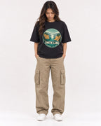 Mockup Boxy Heavyweight Tee Black female full-body 02