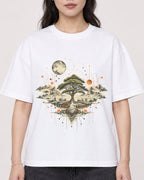 Mockup Boxy Heavyweight Tee White female close-up 03