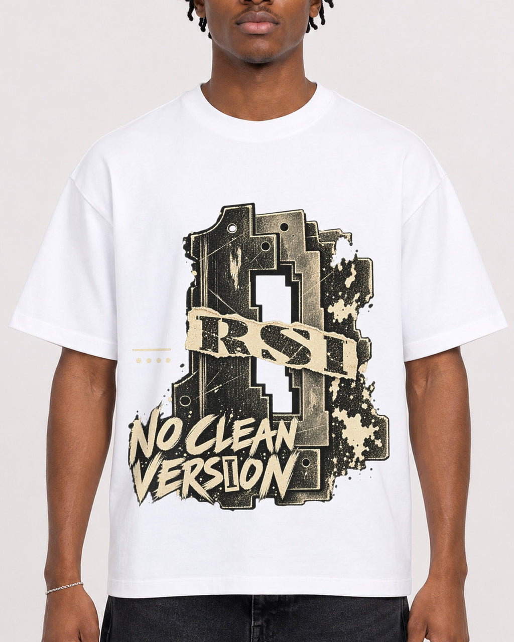 Mockup Boxy Heavyweight Tee White male close-up 05
