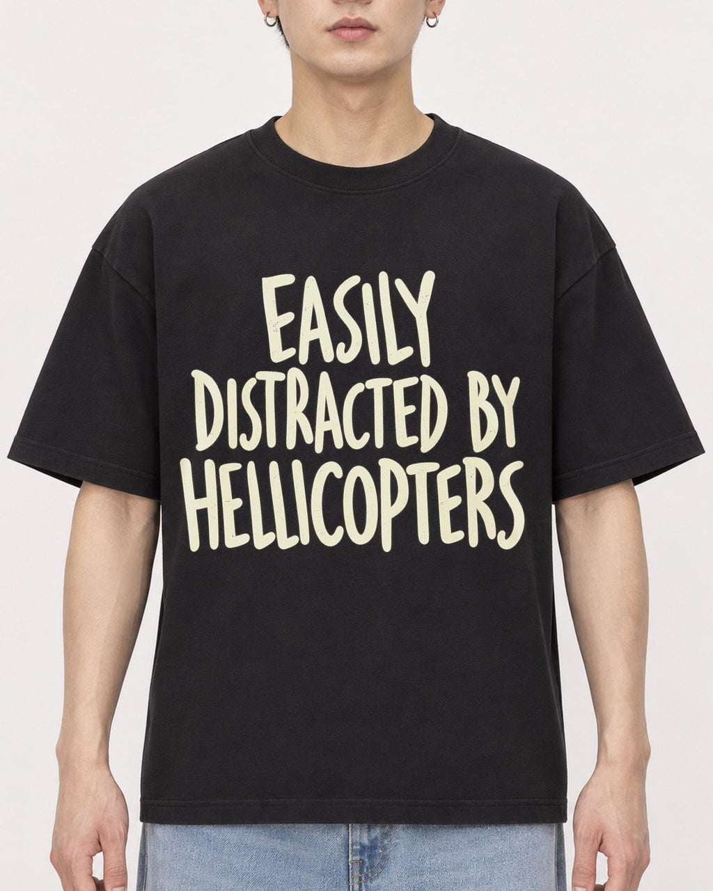 Mockup Boxy Heavyweight Tee Black male close-up 01
