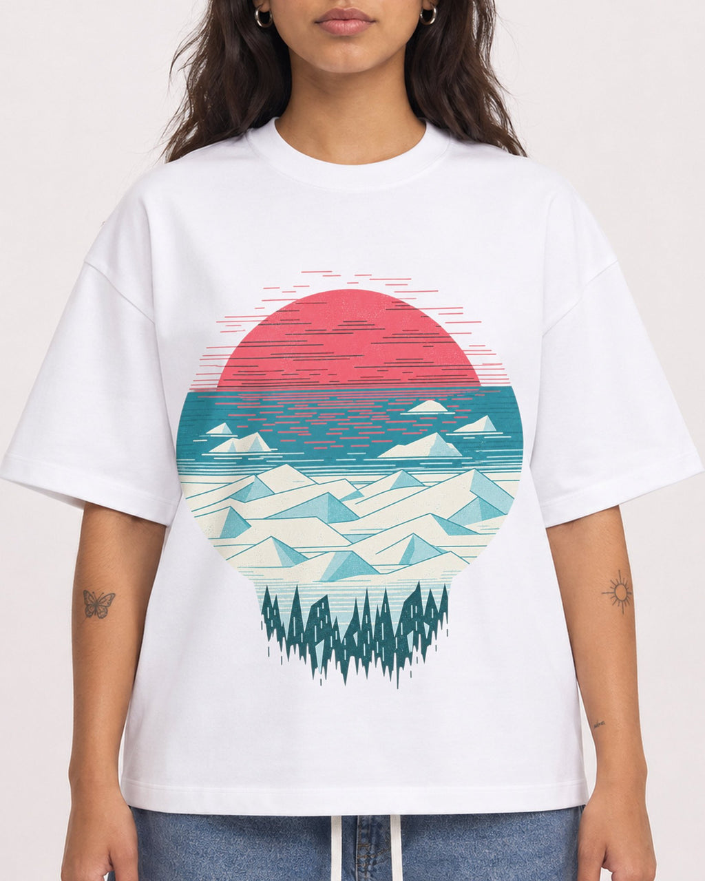 Mockup Boxy Heavyweight Tee White female close-up 06