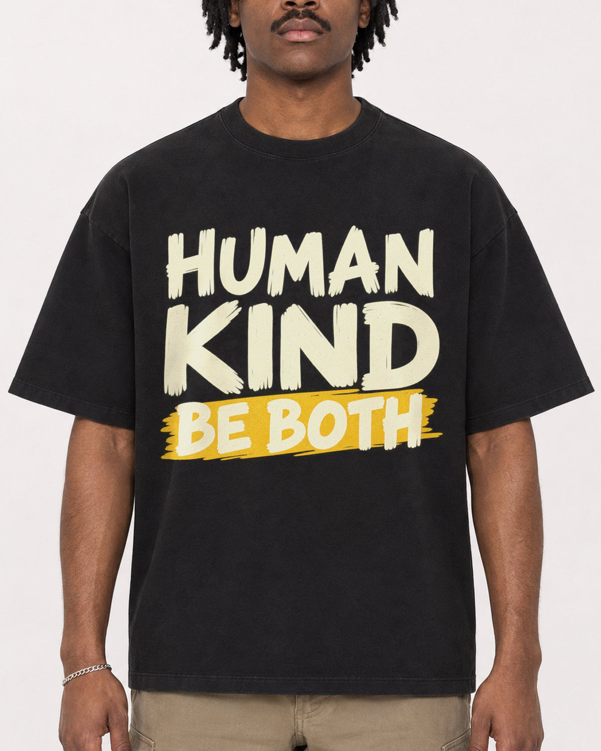 Mockup Boxy Heavyweight Tee Black male close-up 04