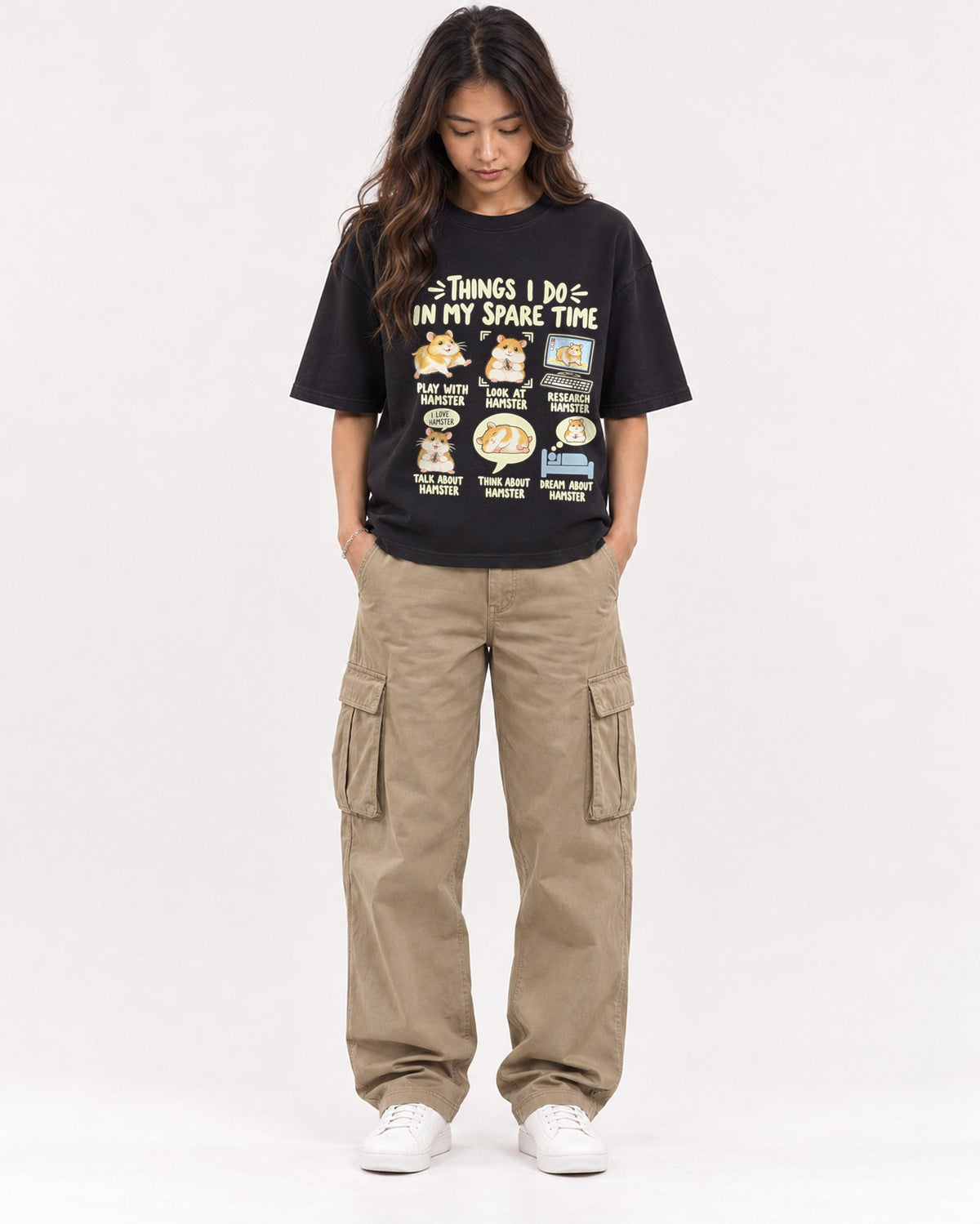 Mockup Boxy Heavyweight Tee Black female full-body 02