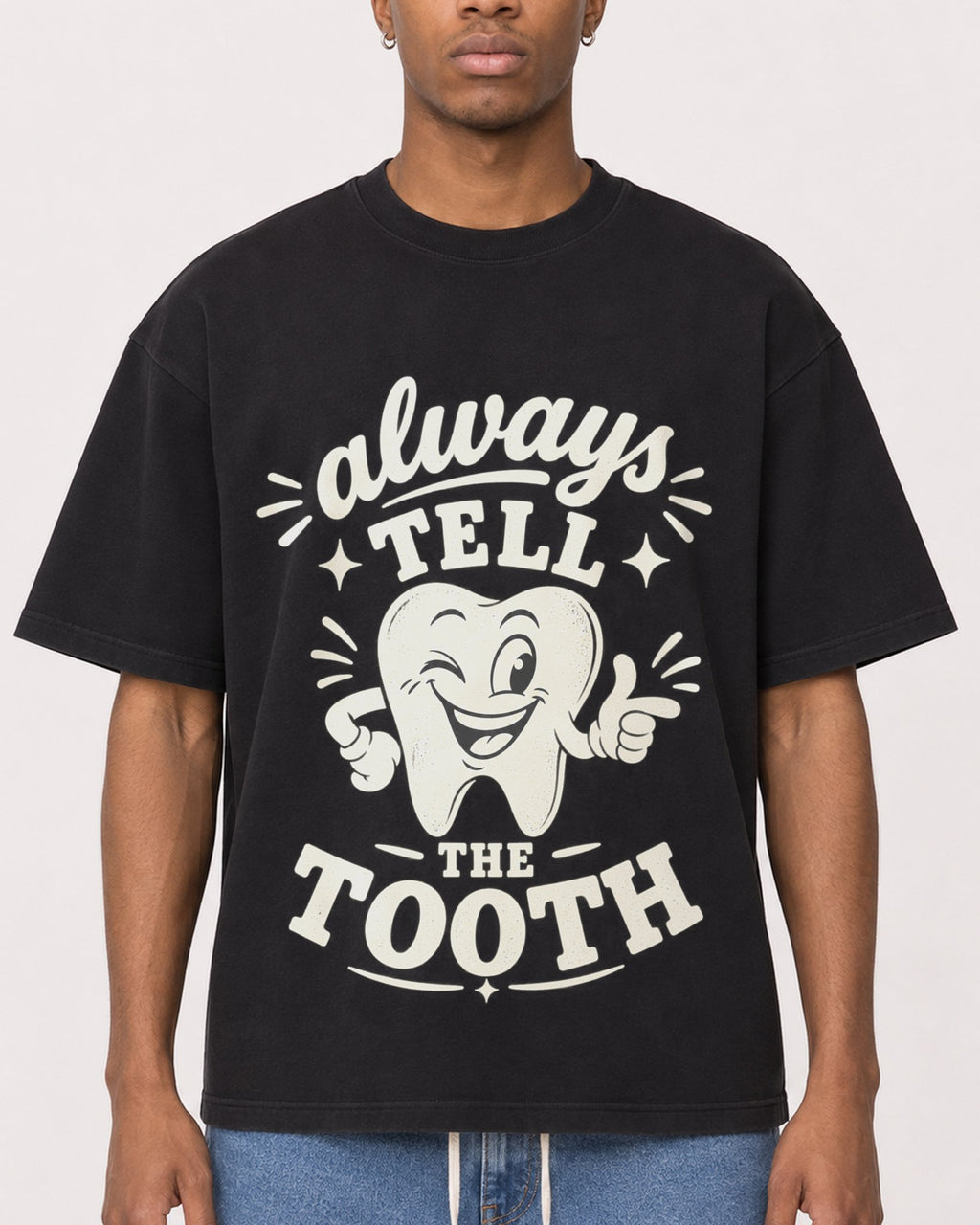 Mockup Boxy Heavyweight Tee Black male close-up 35