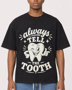 Mockup Boxy Heavyweight Tee Black male close-up 35