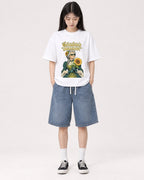 Mockup Boxy Heavyweight Tee White female full-body 01
