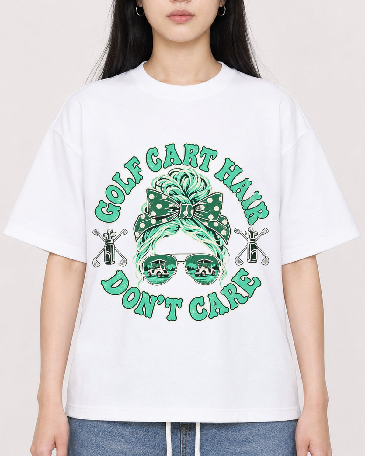 Mockup Boxy Heavyweight Tee White female close-up 01