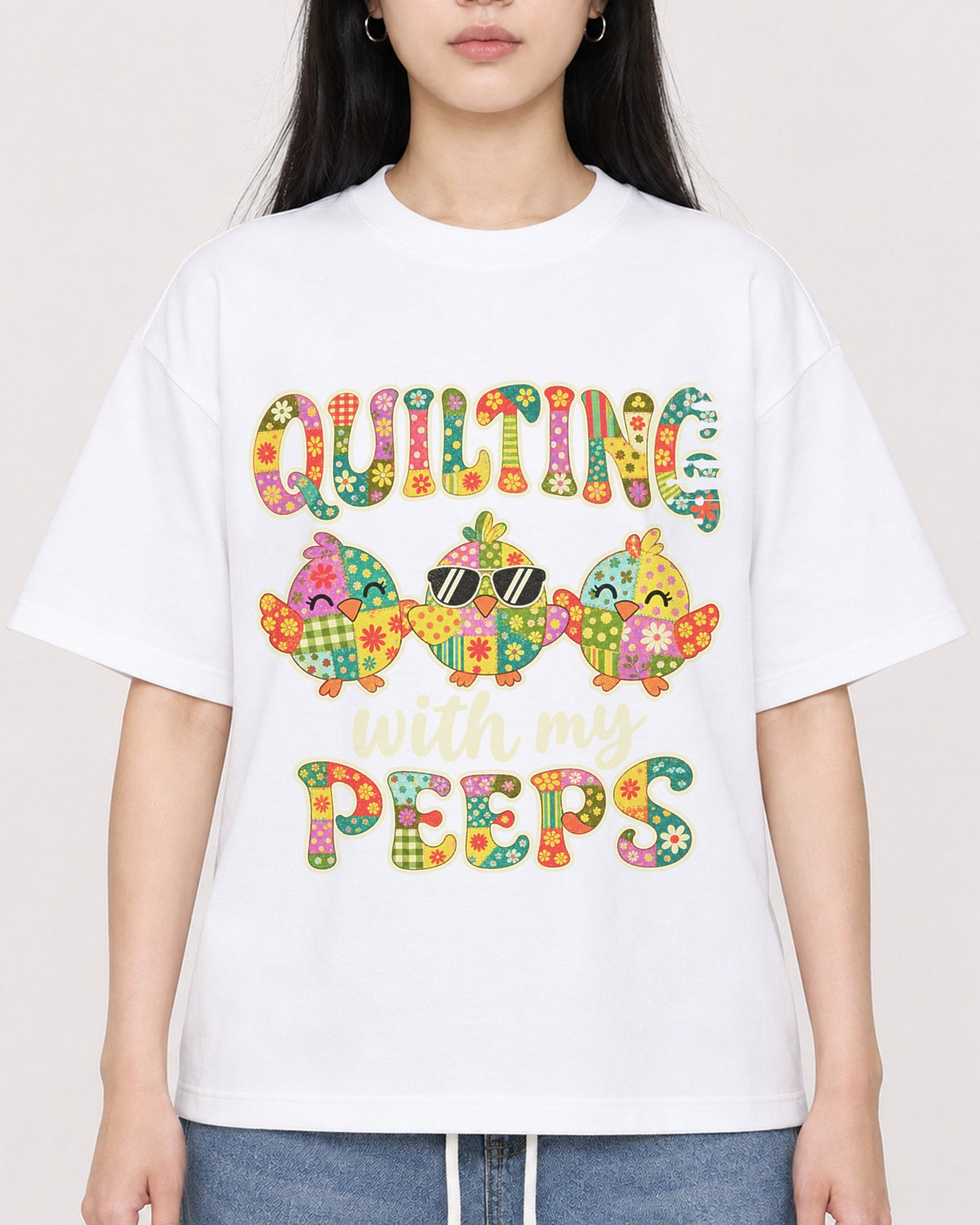 Mockup Boxy Heavyweight Tee White female close-up 01