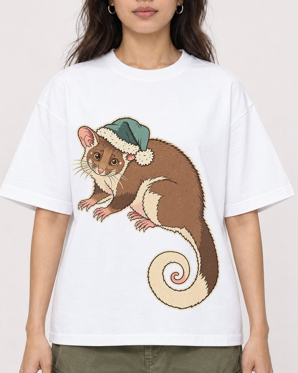 Mockup Boxy Heavyweight Tee White female close-up 02
