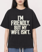Mockup Boxy Heavyweight Tee Black female close-up 01