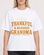 Mockup Boxy Heavyweight Tee White female close-up 08