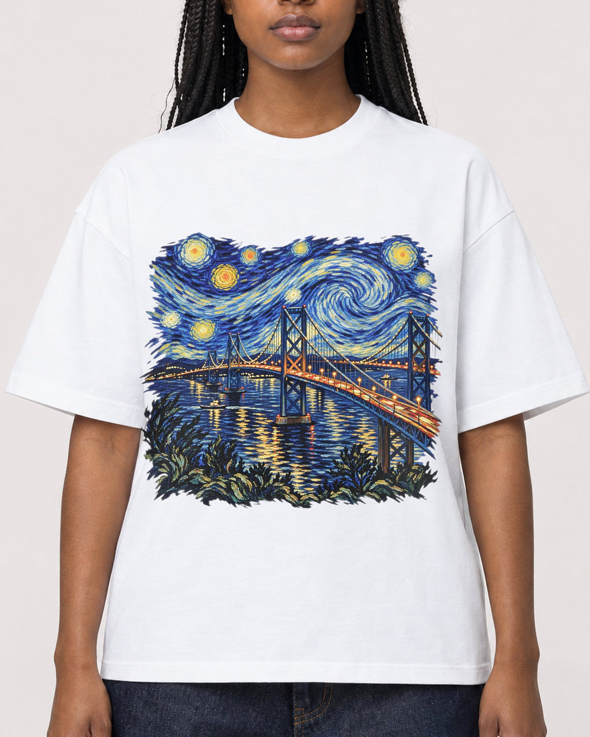 Mockup Boxy Heavyweight Tee White female close-up 04