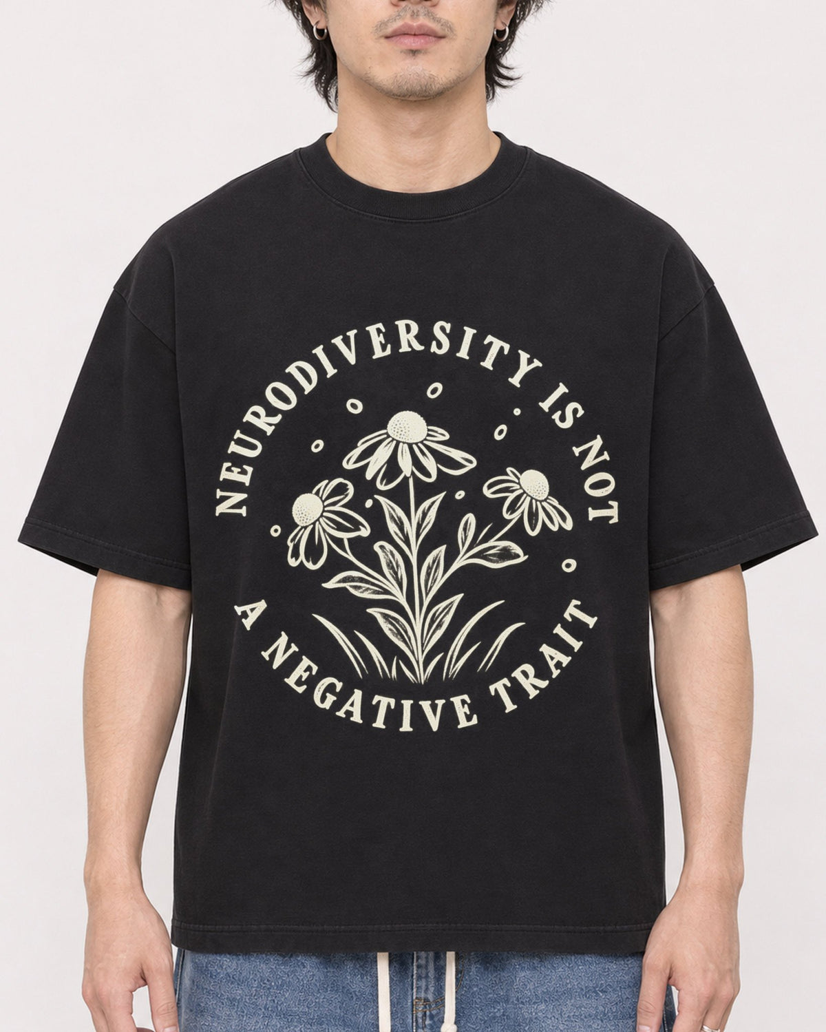 Mockup Boxy Heavyweight Tee Black male close-up 03