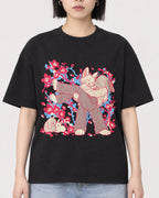 Mockup Boxy Heavyweight Tee Black female close-up 11