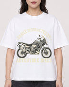 Mockup Boxy Heavyweight Tee White female close-up 03