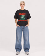 Mockup Boxy Heavyweight Tee Black female full-body 48
