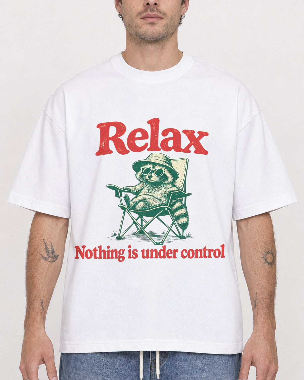 Mockup Boxy Heavyweight Tee White male close-up 48