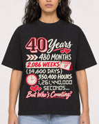 Mockup Boxy Heavyweight Tee Black female close-up 07