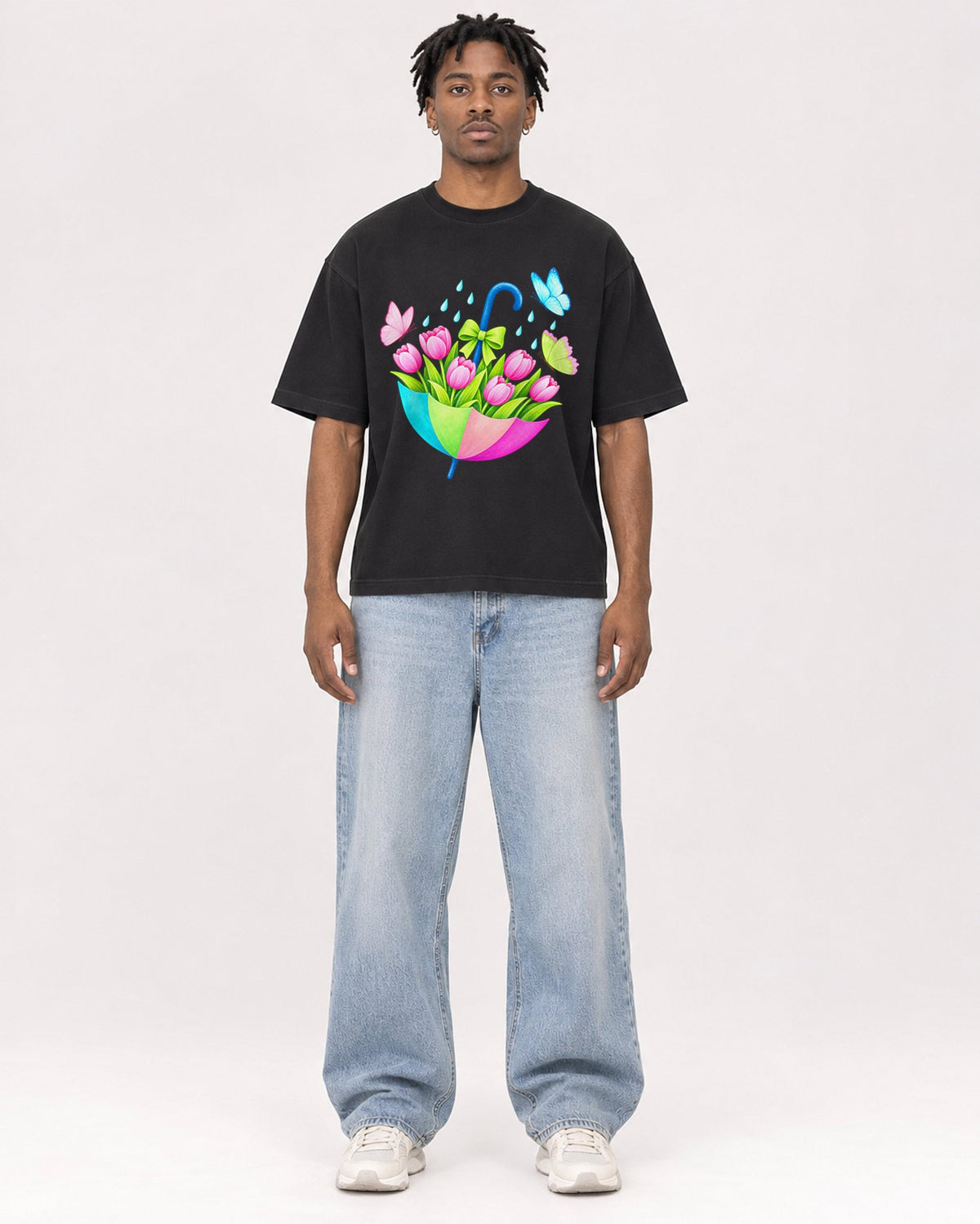 Mockup Boxy Heavyweight Tee Black male full-body 05