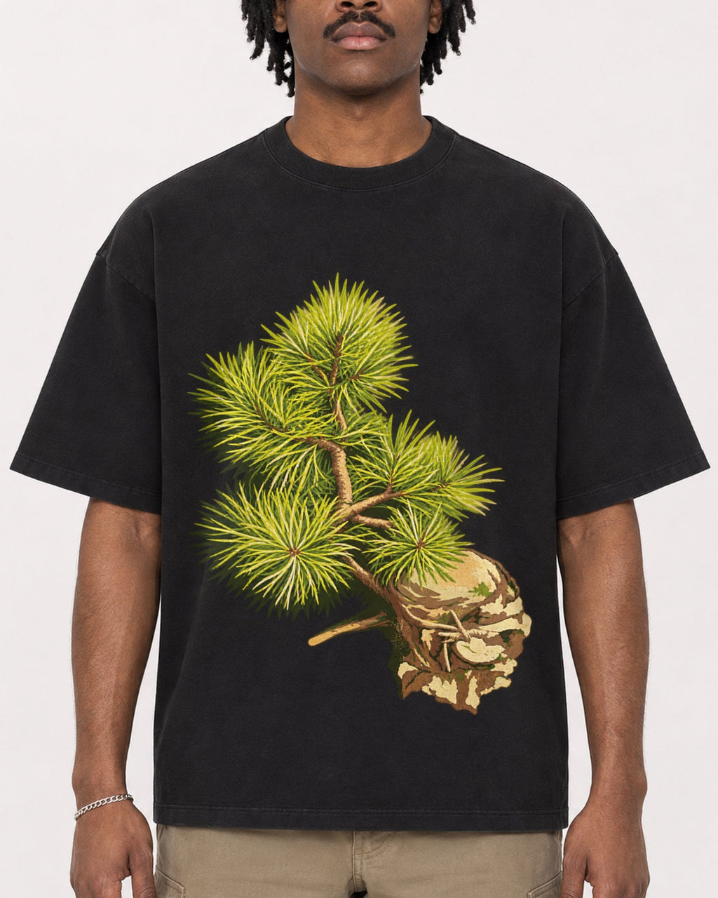 Mockup Boxy Heavyweight Tee Black male close-up 04