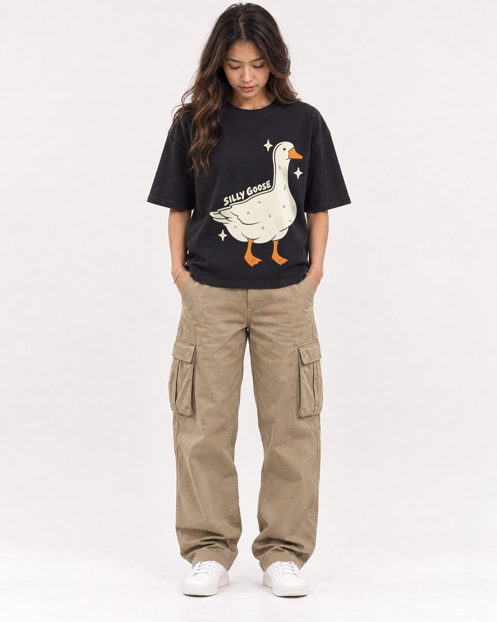 Mockup Boxy Heavyweight Tee Black female full-body 02