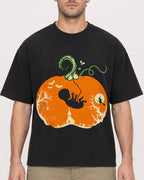 Mockup Boxy Heavyweight Tee Black male close-up 08