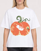Mockup Boxy Heavyweight Tee White female close-up 08