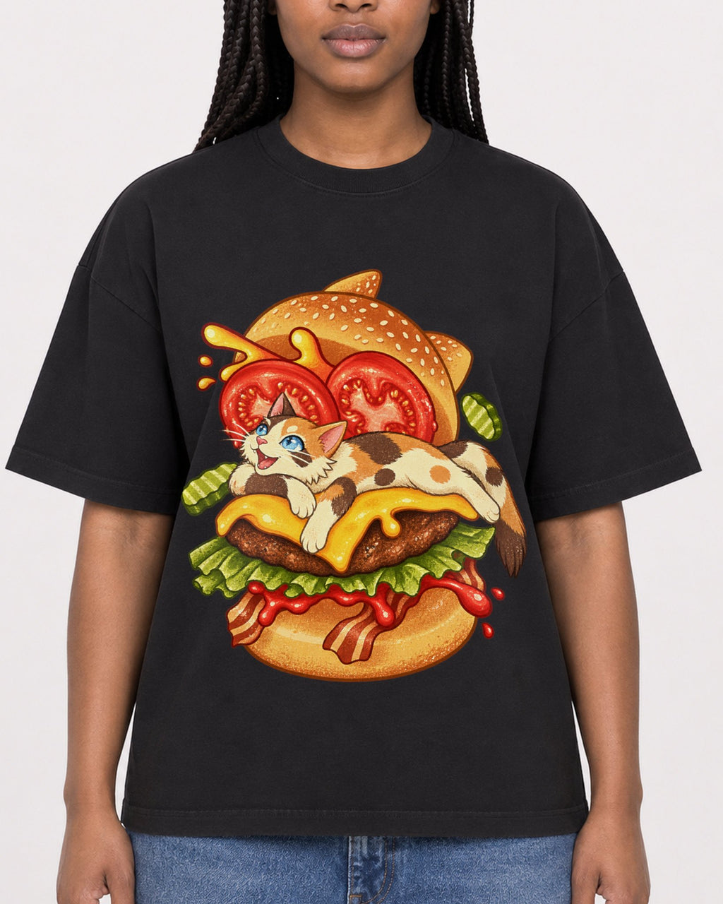 Mockup Boxy Heavyweight Tee Black female close-up 04