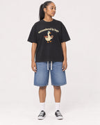 Mockup Boxy Heavyweight Tee Black female full-body 25