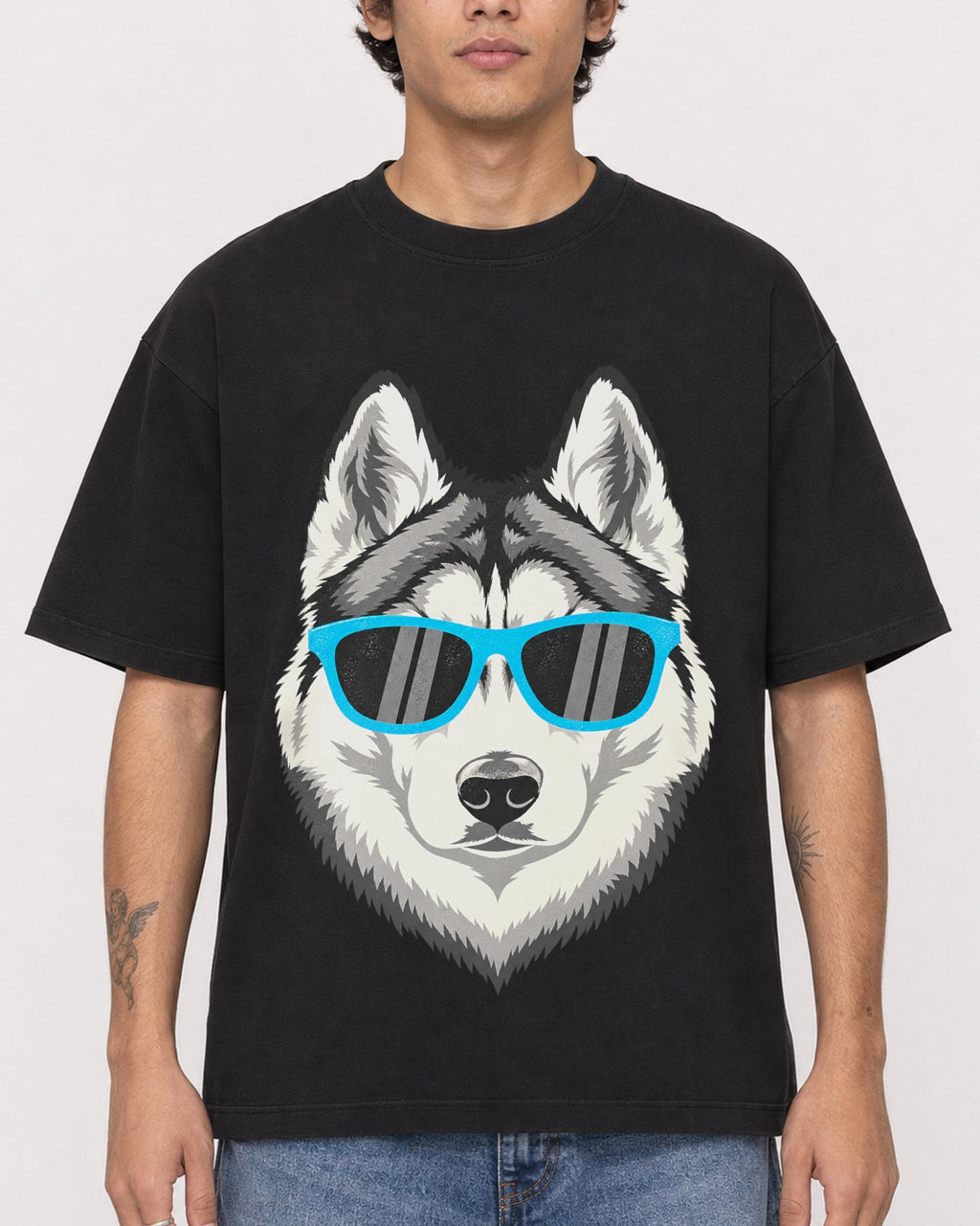 Mockup Boxy Heavyweight Tee Black male close-up 06