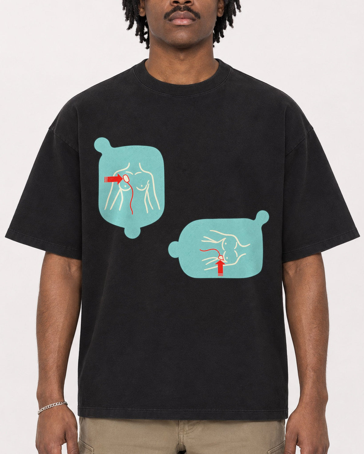 Mockup Boxy Heavyweight Tee Black male close-up 04