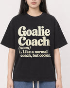 Mockup Boxy Heavyweight Tee Black female close-up 01