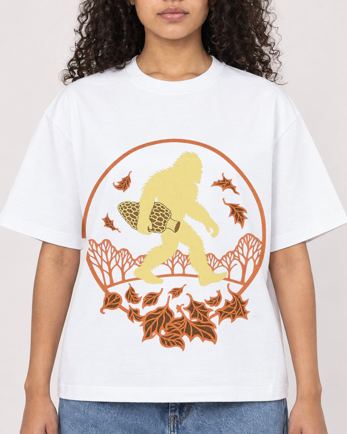 Mockup Boxy Heavyweight Tee White female close-up 10