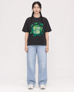 Mockup Boxy Heavyweight Tee Black female full-body 43