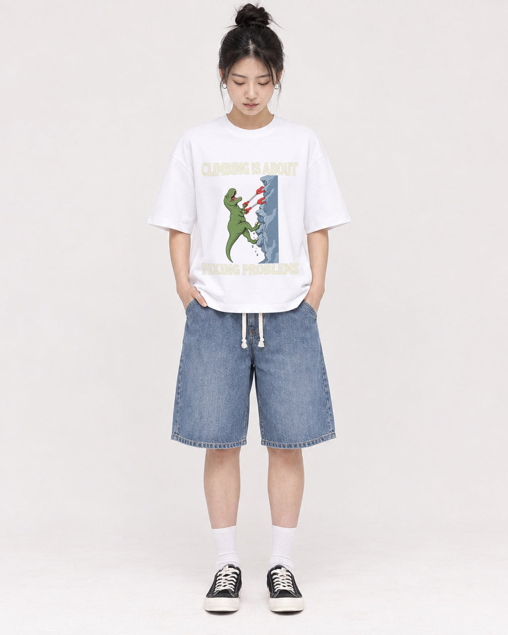 Mockup Boxy Heavyweight Tee White female full-body 41