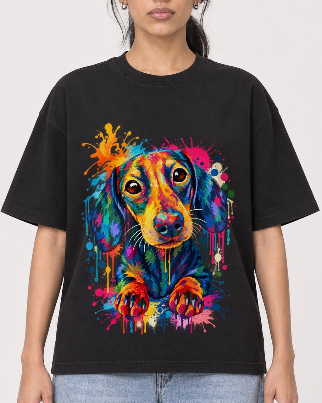 Mockup Boxy Heavyweight Tee Black female close-up 47