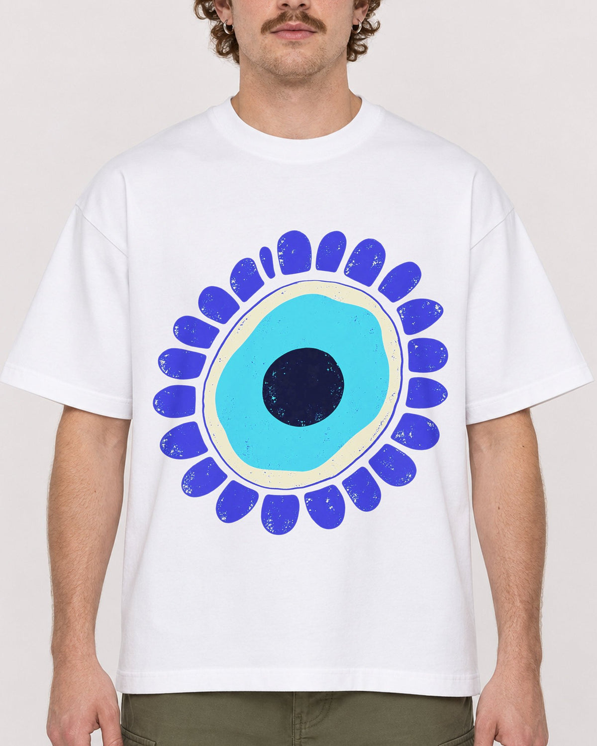 Mockup Boxy Heavyweight Tee White male close-up 09