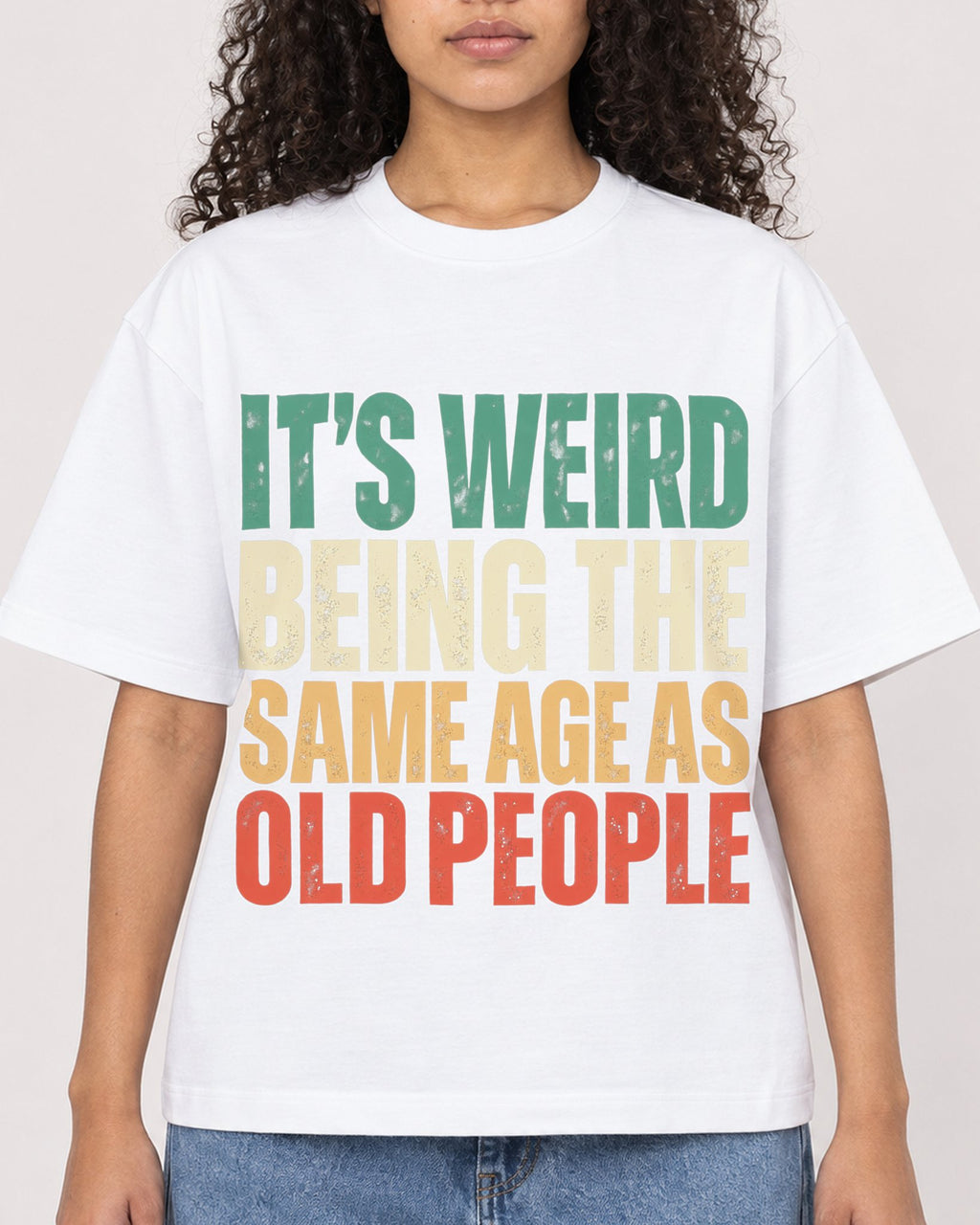 Mockup Boxy Heavyweight Tee White female close-up 10