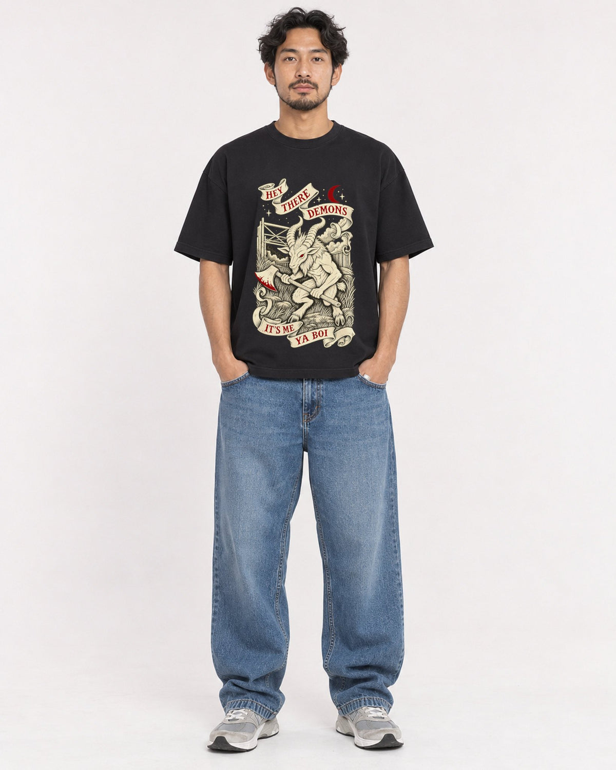 Mockup Boxy Heavyweight Tee Black male full-body 02
