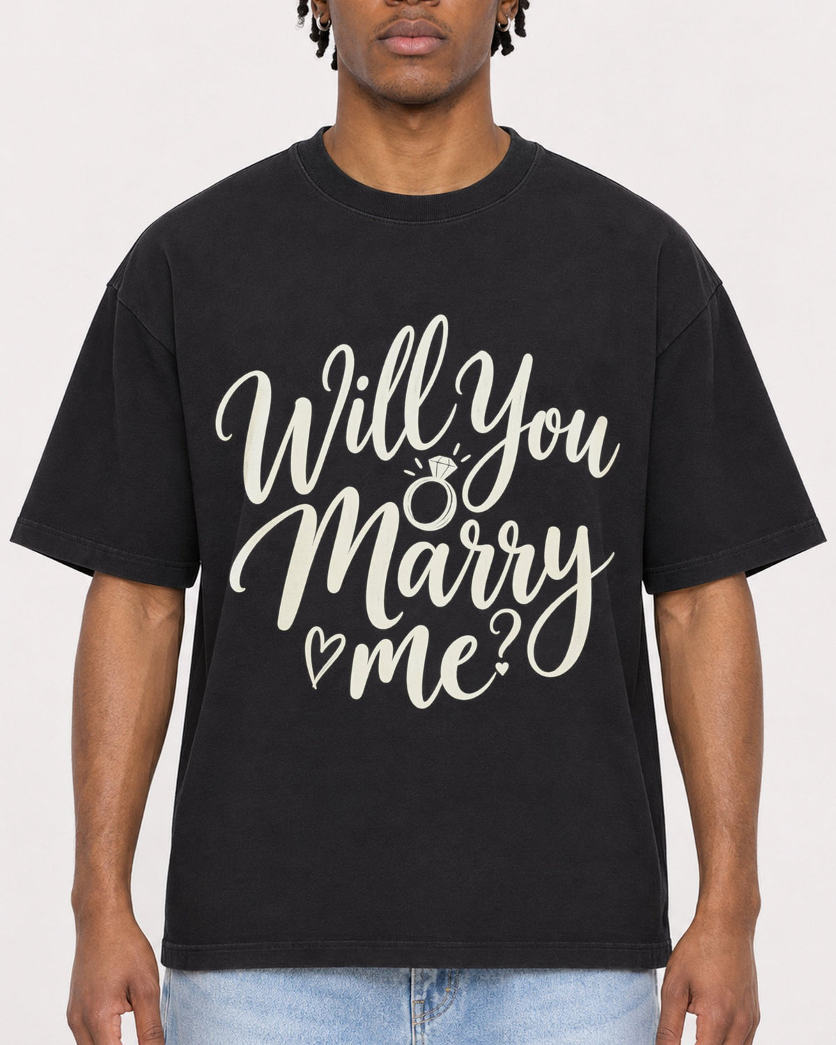 Mockup Boxy Heavyweight Tee Black male close-up 05